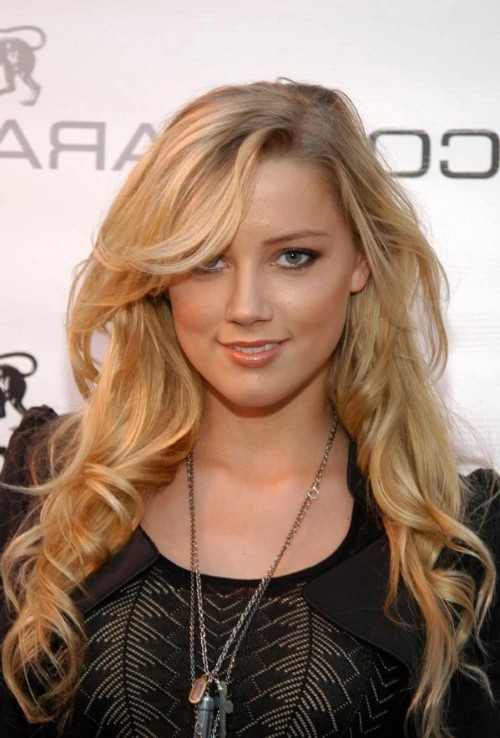 Amber Heard  nude photo