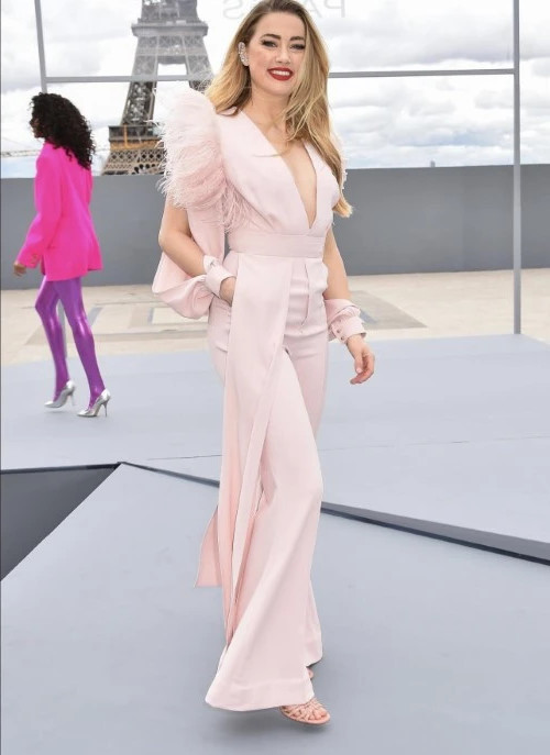 Amber Heard Beautiful In Paris  nude photo