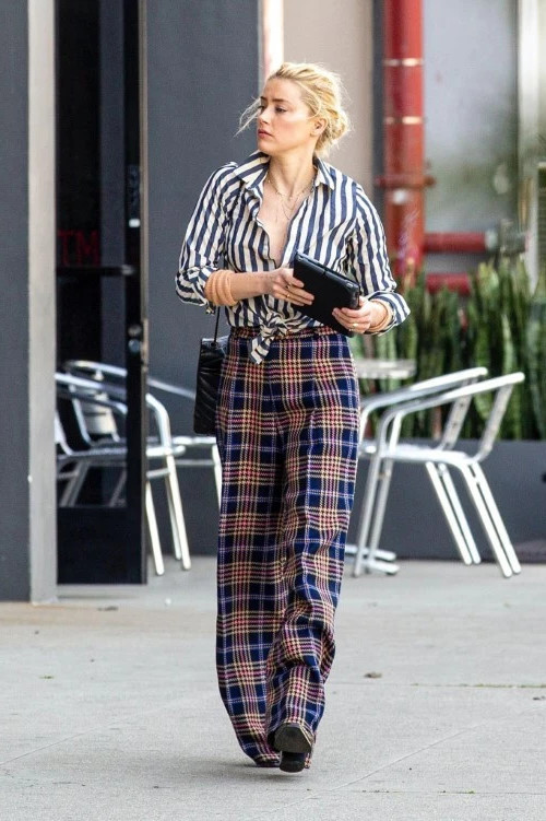 Amber Heard Heading To A Business Meeting  nude photo