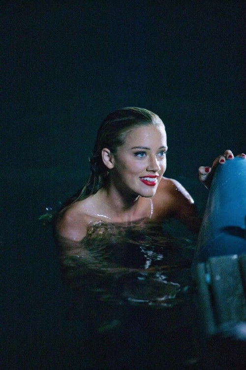Amber Heard In The Water  nude photo
