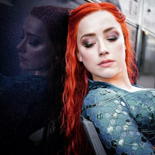 Amber Heard Mera But Relaxing  nude photo