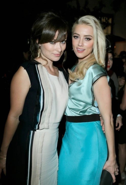Amber Heard Posing With Olivia Wilde  nude photo
