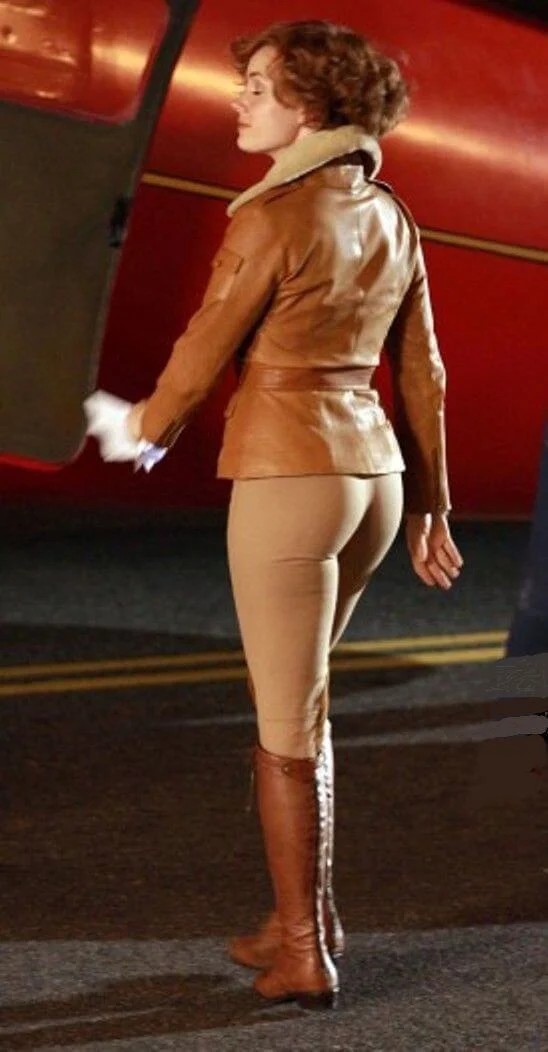 Amy Adams perfect ass in tight pants scene from movie  nude photo