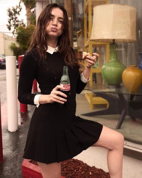 Ana De Armas Coke  nude photo