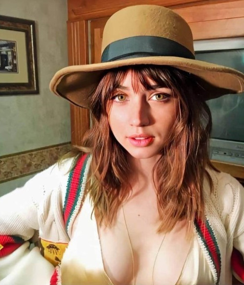 Ana De Armas Explorer Vibes  nude photo