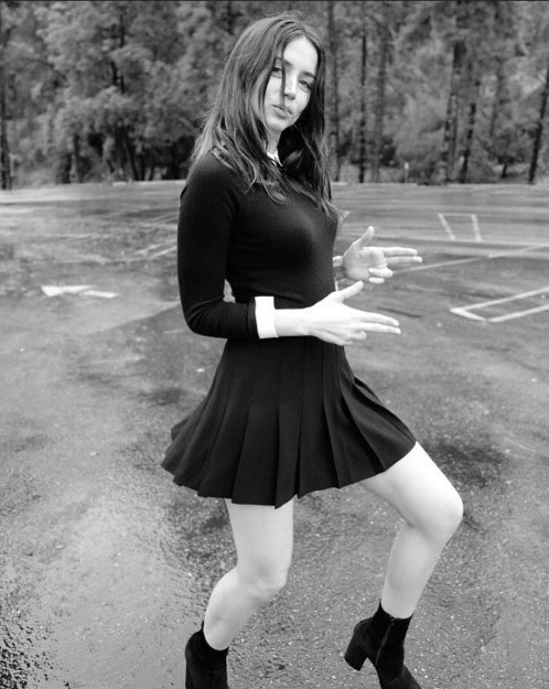 Ana De Armas Finger Guns  nude photo