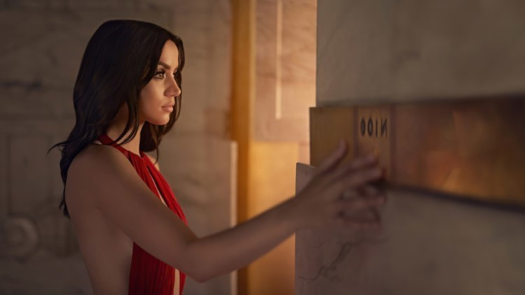 Ana De Armas Hot Red Backless Dress  nude photo