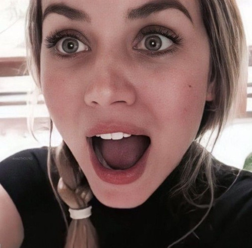 Ana De Armas O  nude photo