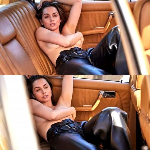 Ana De Armas Queen  nude photo