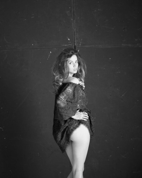 Ana De Armas So Hot  nude photo