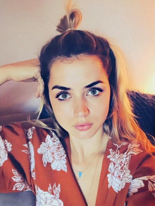 Ana De Armas Youforgottotakeouttrash Face  nude photo