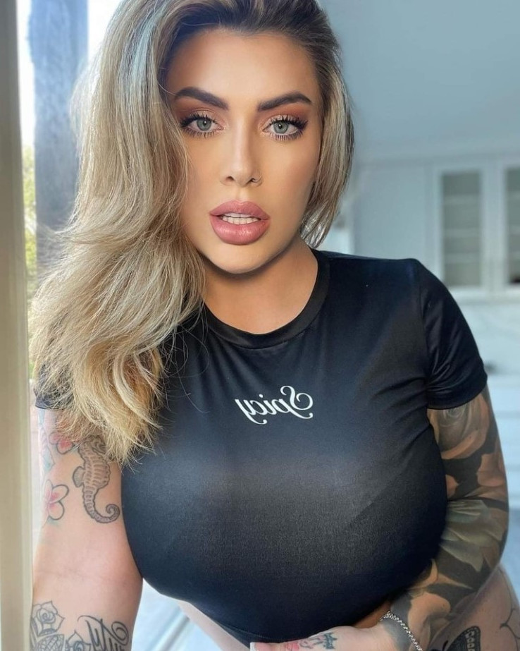 Ana Lorde  nude photo