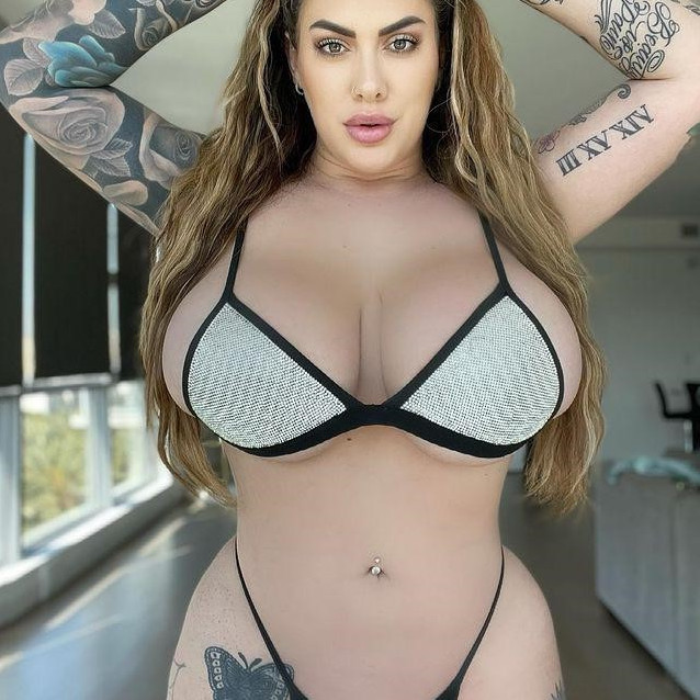 Ana Lorde  nude photo