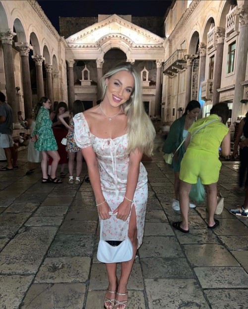 Ana María Markovic Unreal In A Dress 1  nude photo