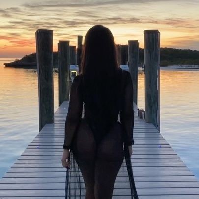 Aneeqa Farid  nude photo