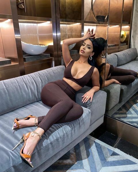 Aneeqa Farid  nude photo