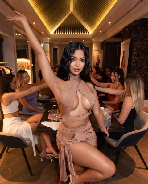 Aneeqa Farid  nude photo