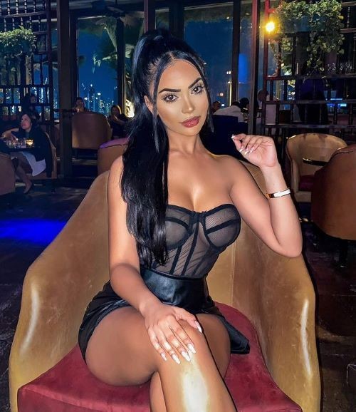 Aneeqa Farid  nude photo