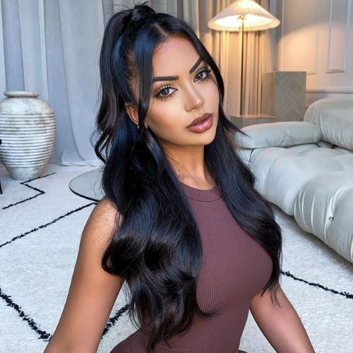 Aneeqa Farid  nude photo