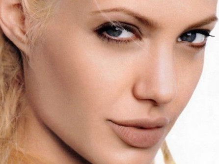 Angelina Jolie Movies  nude photo