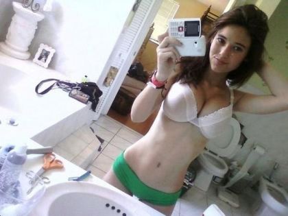 Angie Varona Teen nude photo