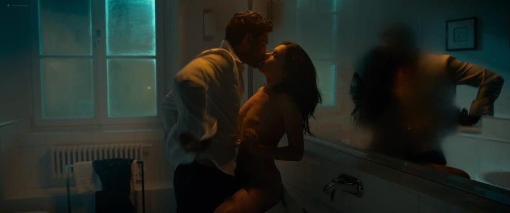 Anna-Maria Sieklucka  nude photo