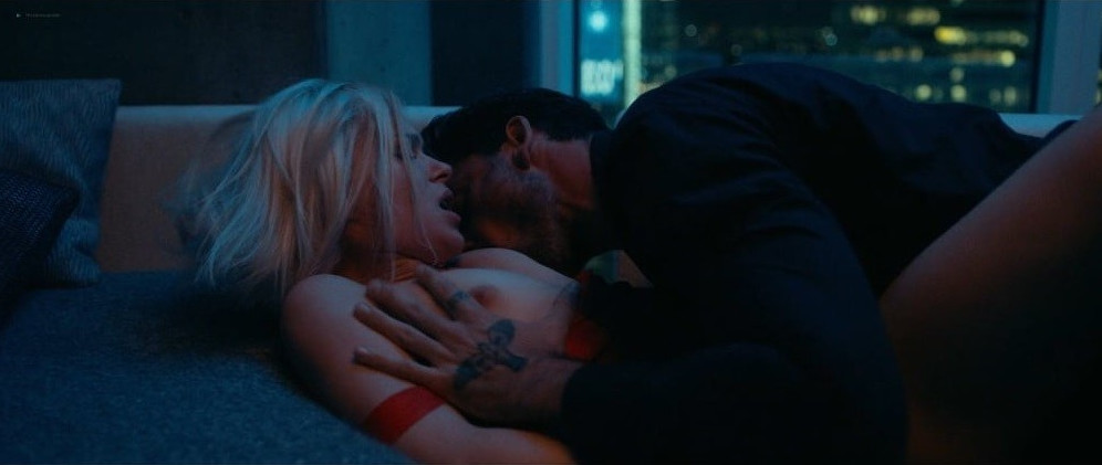 Anna-Maria Sieklucka  nude photo