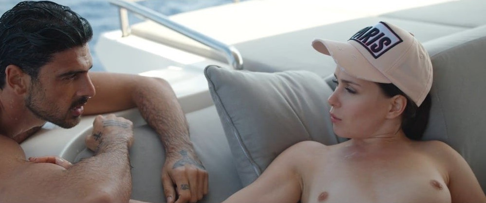 Anna-Maria Sieklucka  nude photo