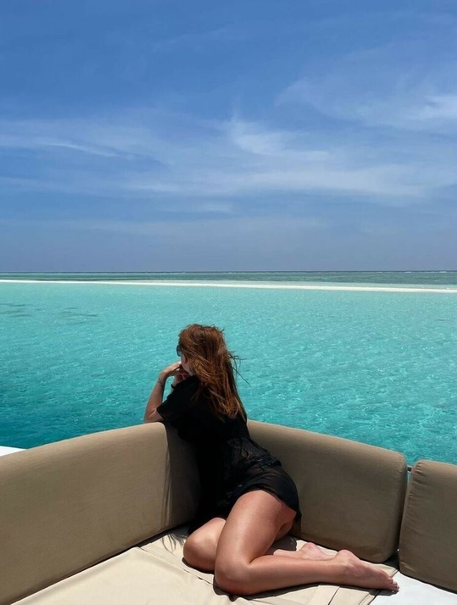 Annalisa Scarrone Upskirt Sexy Ass Hot Legs  nude photo