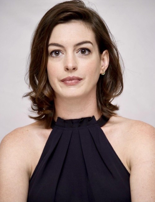 Anne Hathaway Gorgeous Actress  nude photo