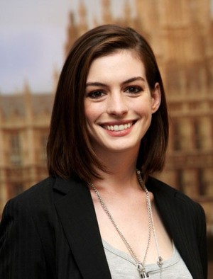 Anne Hathaway Medium Length Hair  nude photo