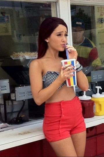Ariana Grande Hot Body  nude photo