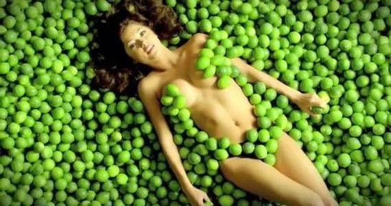 Arianny Celeste Posing Completely Naked  nude photo
