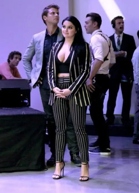 Ariel Winter Is So Hot  nude photo