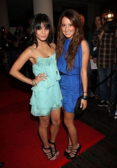 Ashley Tisdale Vanessa Hudgens  nude photo