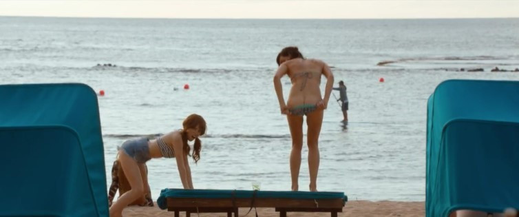 Aubrey Plaza Butt  nude photo