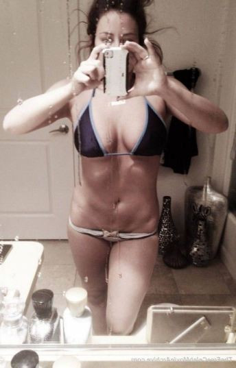 Aubrey Plaza Celebrity Leaked Nudes  nude photo