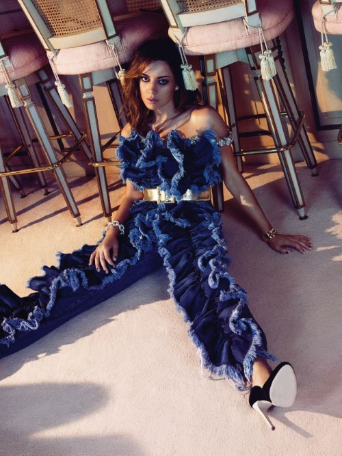 Aubrey Plaza For Nylon 2014 2  nude photo