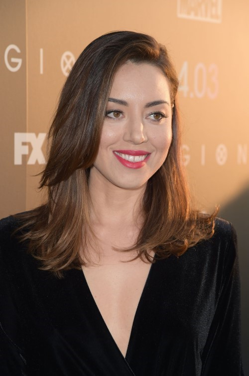 Aubrey Plaza Gorgeous In Black  nude photo