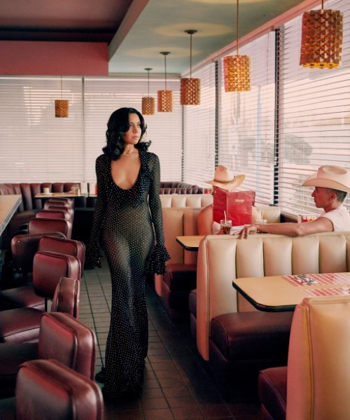 Aubrey Plaza Hot At The Diner  nude photo