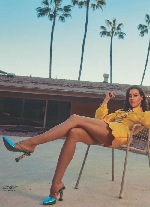 Aubrey Plaza Laid Back And Leggy  nude photo