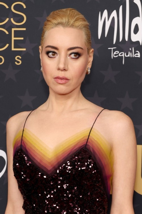 Aubrey Plaza More Pictures From The Critics Choice Awards 1  nude photo