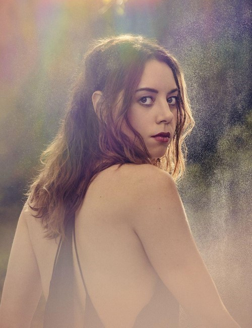 Aubrey Plaza Oh Hi There  nude photo