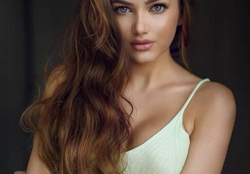 Aurelia Aurolka  nude photo