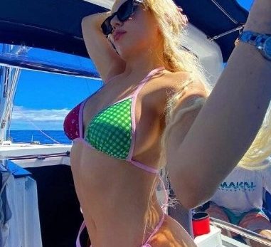 Ava Max Hot Singer Flaunts Sexy Body In Bikini  nude photo