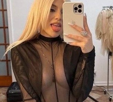 Ava Max Sexy Selfie  nude photo