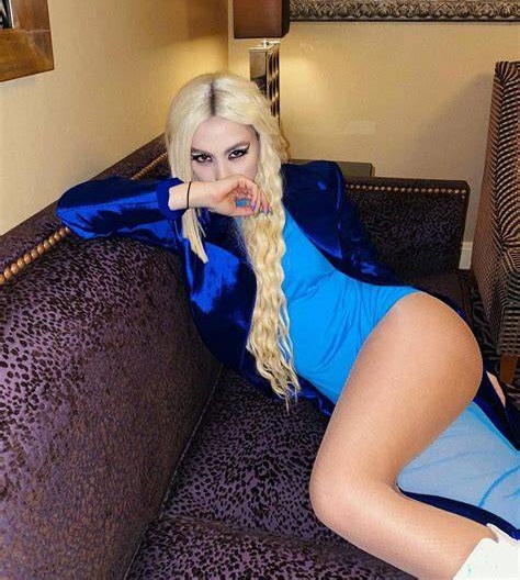 Ava Max Sexy Singer Hot Legs  nude photo