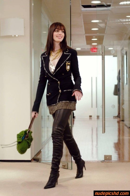 Awesome Anne Hathaway Looking Beautiful As Always In Overknee FMBs  nude photo