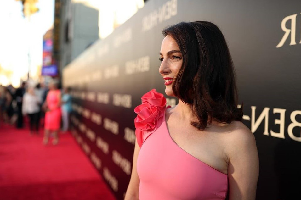 Ayelet Zurer  nude photo