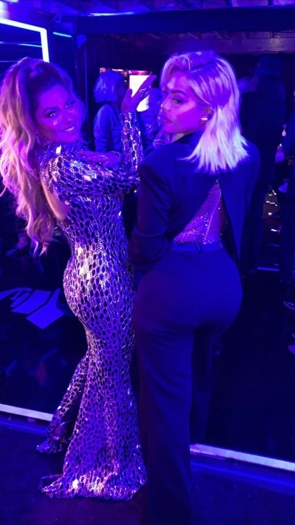 Bebe Rexha Amazing Ass Ft Shania Twain  nude photo
